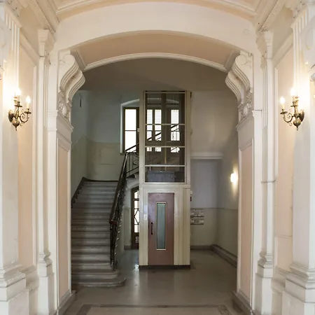 Maison d'hôtes 411 E 411 Ii - &