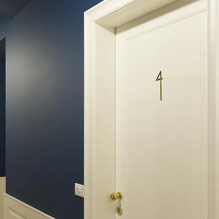 411 - & ゲストハウス 4*