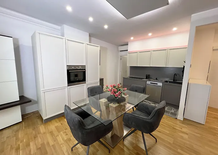 411 - & Guest house 4*